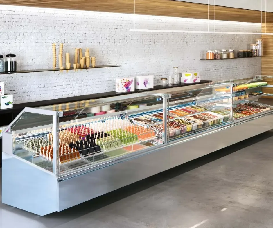 Vitrine réfrigérée de charcuterie